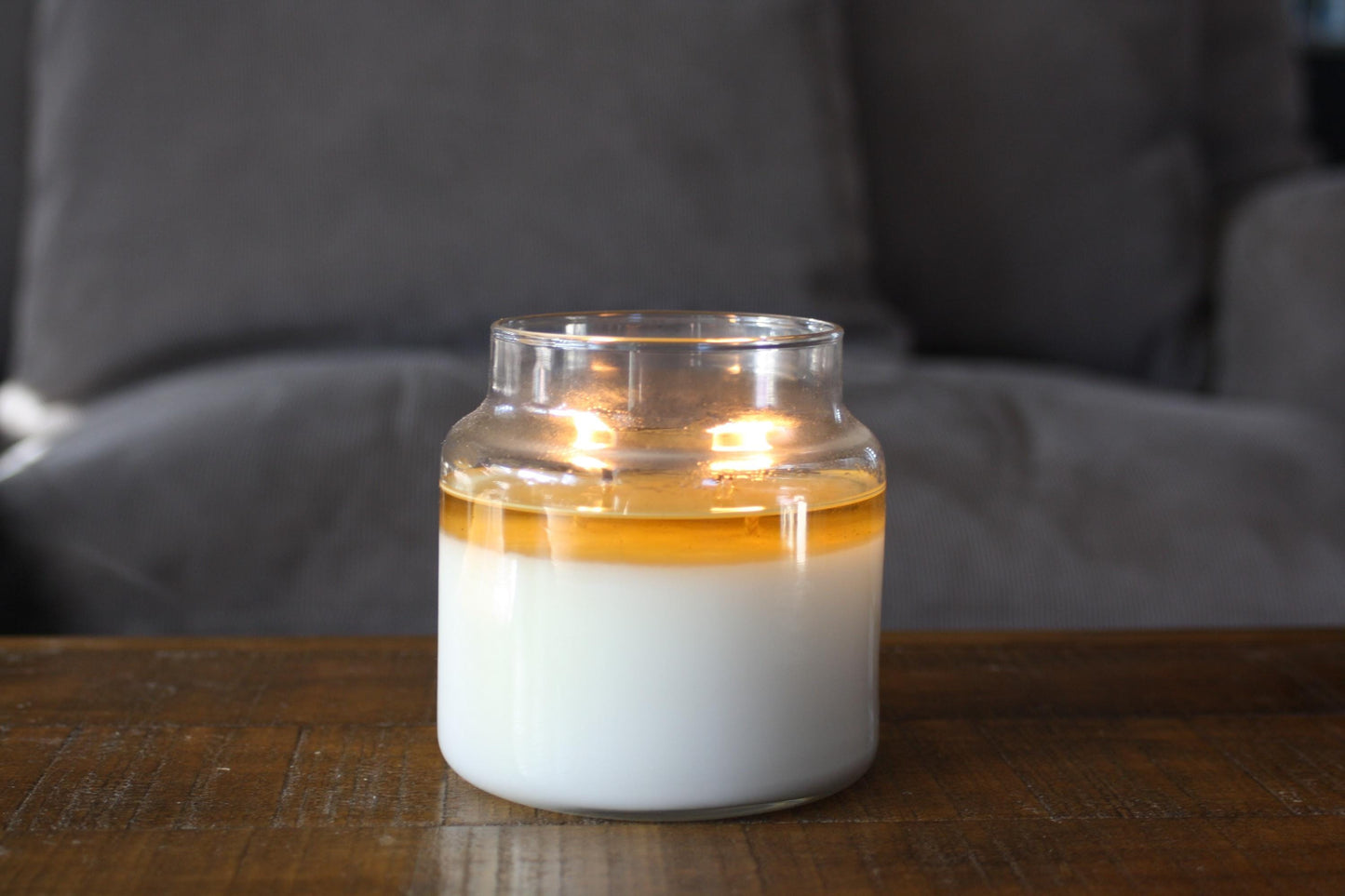 Sweet Vanilla Cream - 100% Soy Wax Candle - 18 oz
